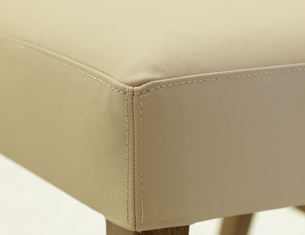 Upholstered Chair (100% Leathe - IFD6474CHU