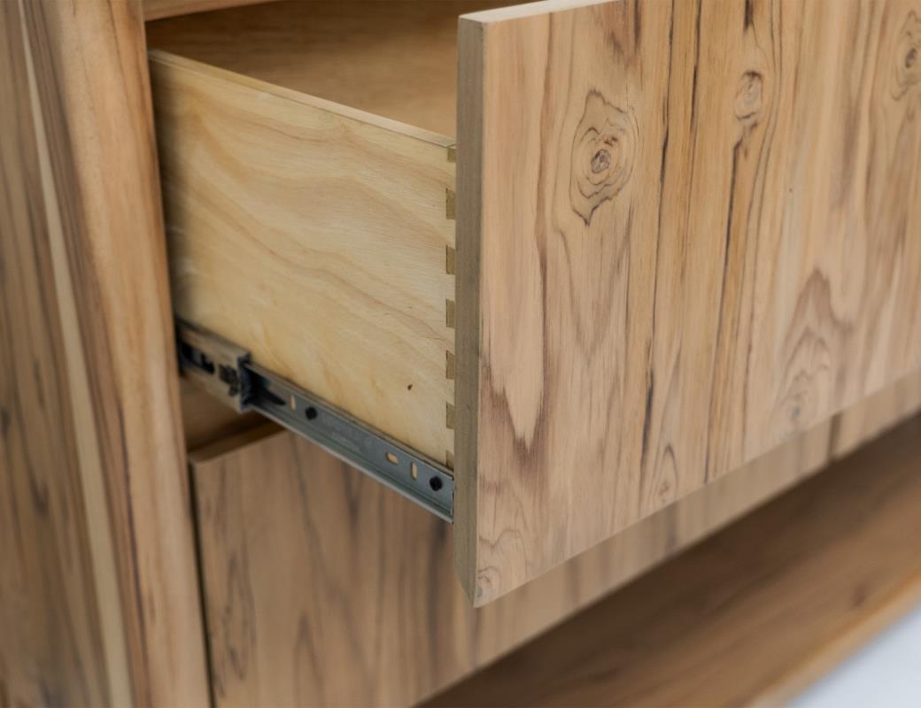 3 Drawer , Chest - IFD6581CHT