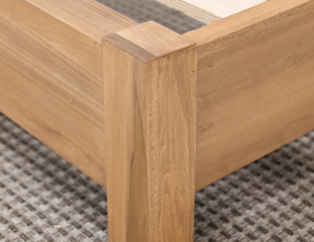 Maple, Eastern King Bed - IFD9051BEDEK
