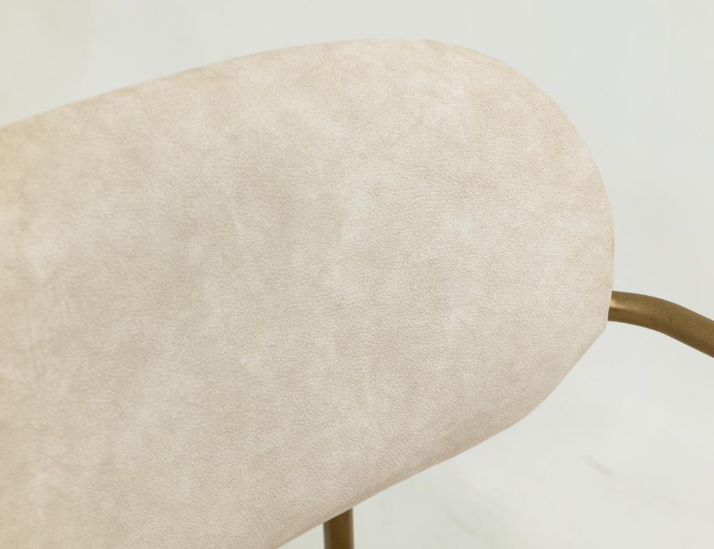 Upholstered Chair - IUP542-CHU-242